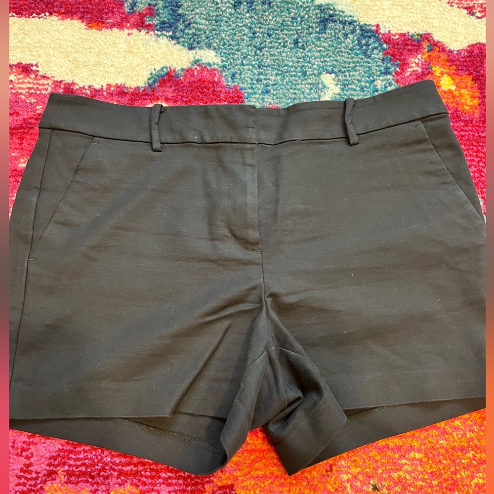 Loft Riviera Short - Size 10